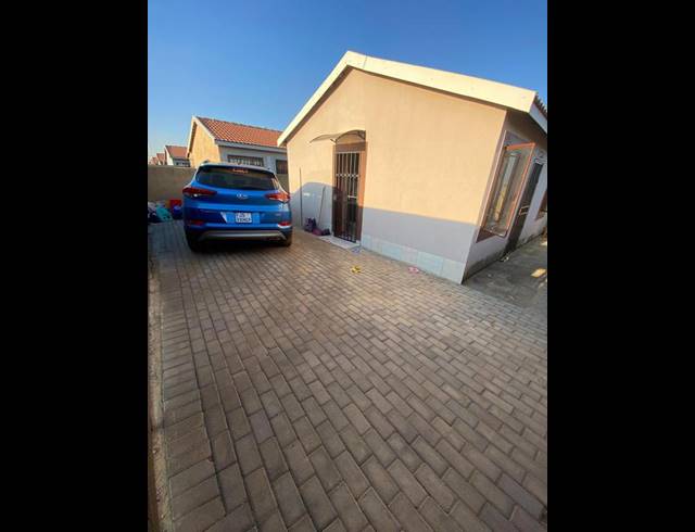 2 BEDROOM HOUSE FOR SALE IN PALM RIDGE